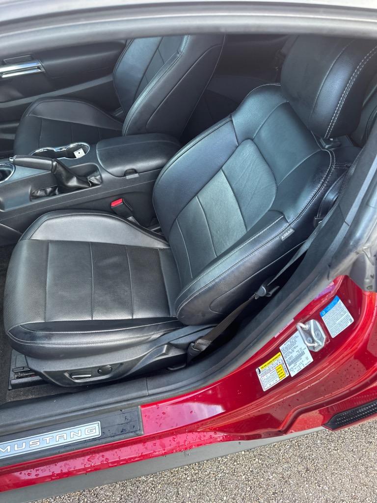 2017 Ford Mustang - $39,995
